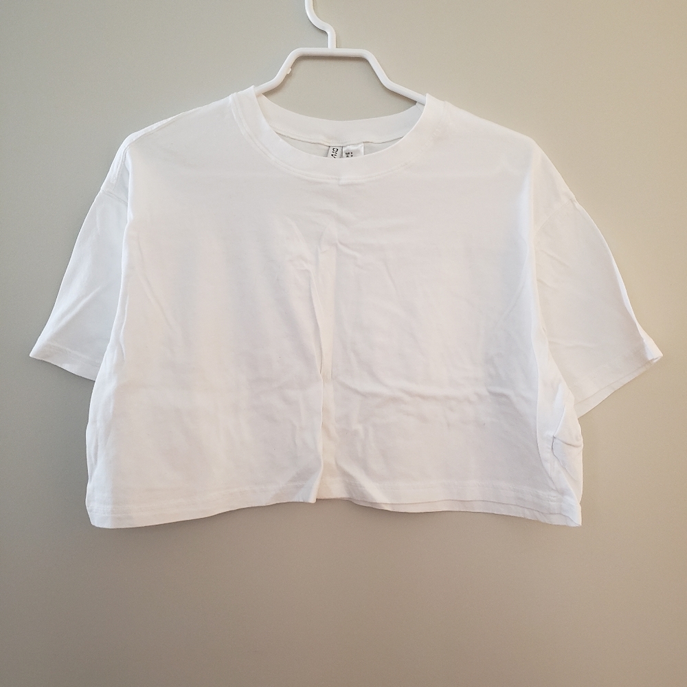 H&M Size M White Cropped Boxy T-Shirt